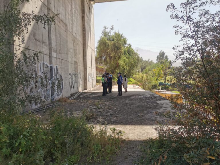 Hallan cuerpo sin vida debajo del puente Chilina