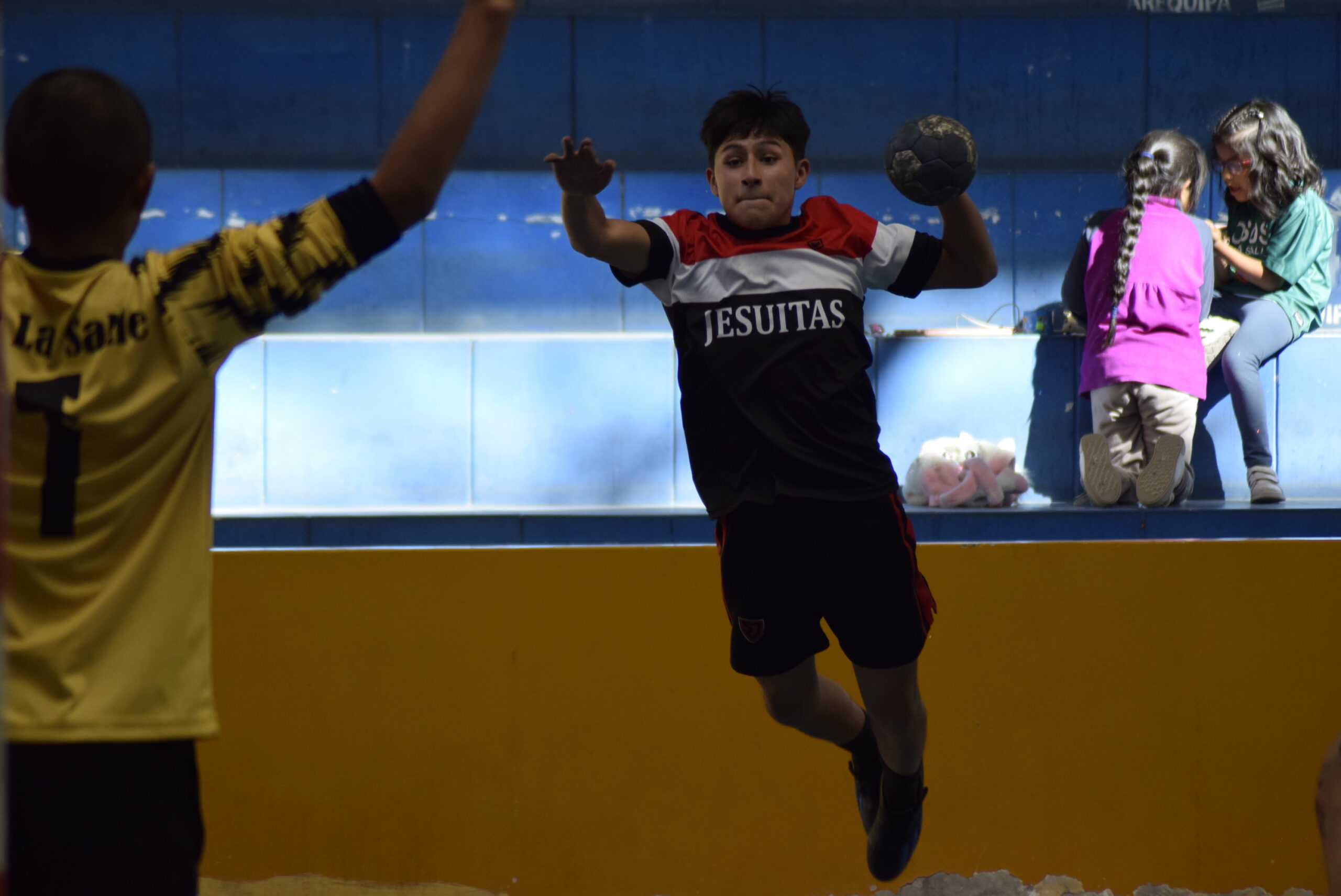 San José perdió ante La Salle en el clásico escolar de la jornada de Handball en Arequipa. 