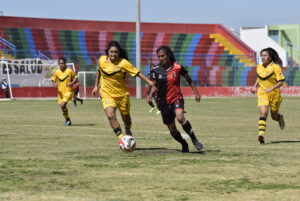Raquel Bilcape fue la máxima artillera de FBC Melgar en la Fase Regular de la Liga Femenina.