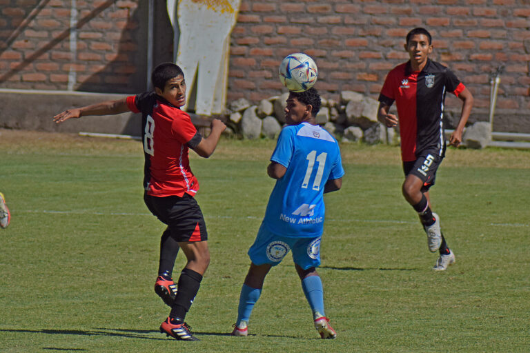 Marcelo Cervantes en la reserva del FBC Melgar, en 2023.