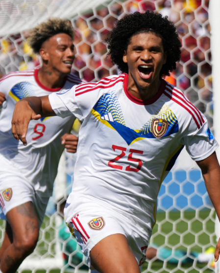 Eduard Bello le dio el triunfo a Venezuela en el Levi's Stadium.