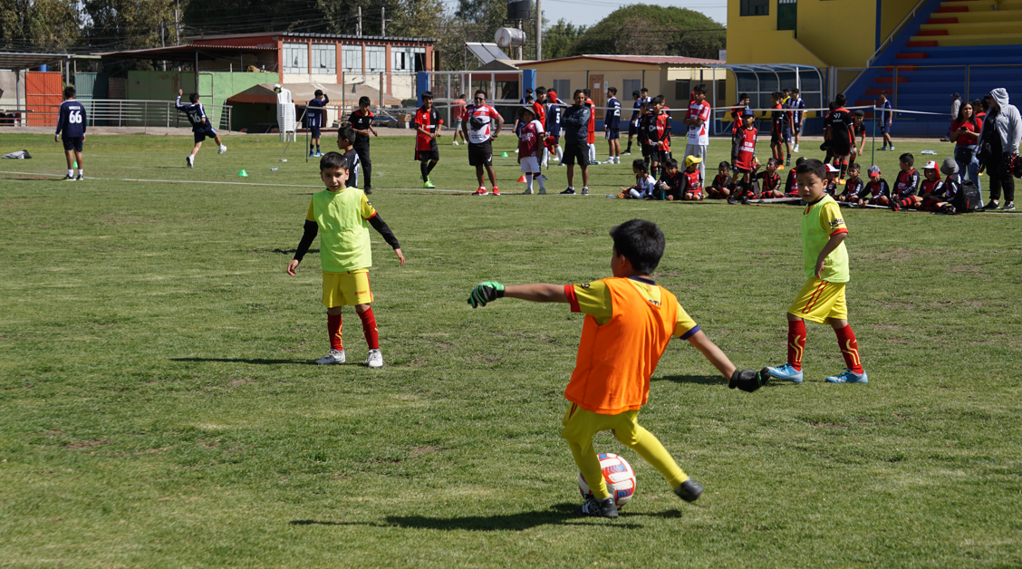 Durante la inauguración en el Estadio de Sachaca, se realizaron partidos de exhibición entre los clubes participantes.