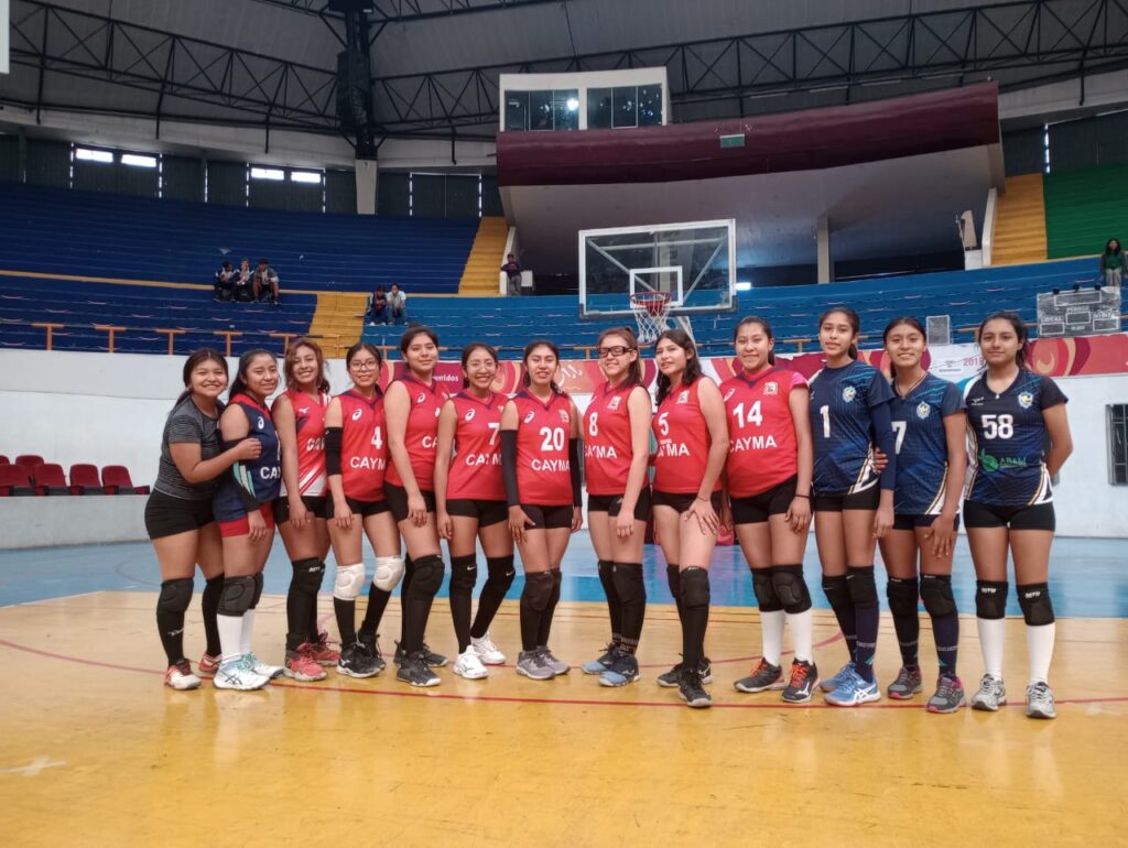 Selección de Cayma en el vóleibol de la Copa Arequipa - Ciudad con Humanidad.