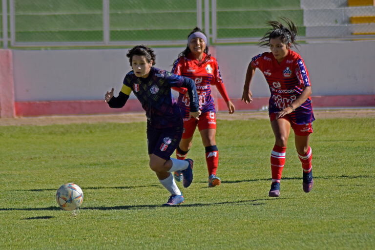 Stella Maris goleó a Atlético Arequipa City.