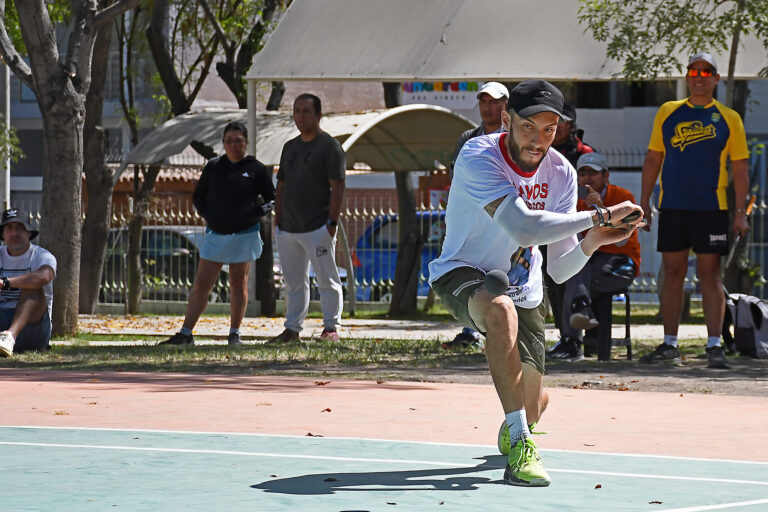 Yofre Huaco venció en la categoría libre masculina del Open Paleta Frontón del Club Quinta Tristán.