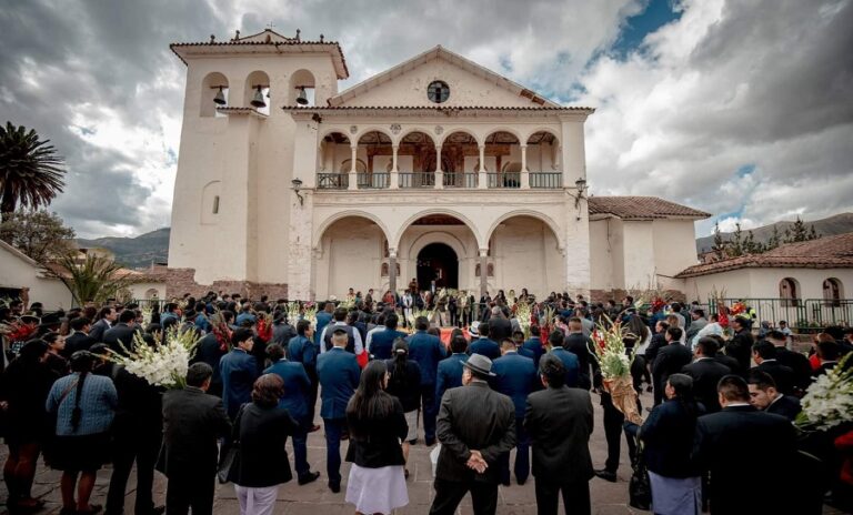 San Jerónimo inicia celebraciones en honor a su patrón con tradicional Amarre de Flores