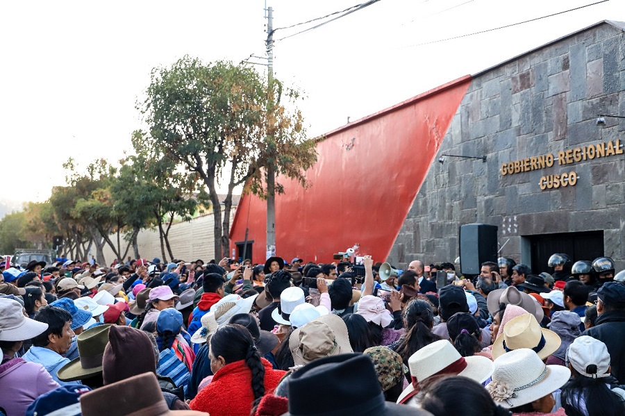 Werner Salcedo reubica a productores en terrenos de la quinta brigada de montaña desde el 13 de julio, promoviendo el desarrollo económico local.