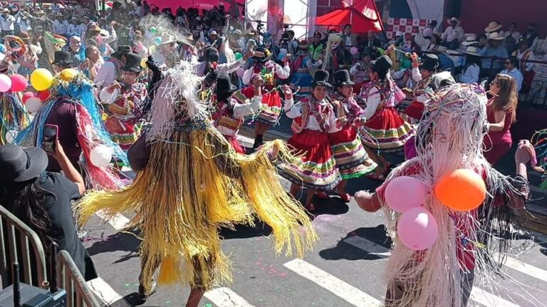 Preparativos para el Gran Pasacalle Regional en Arequipa