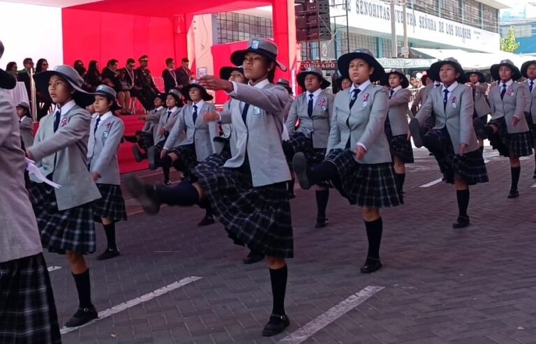 Orden de participación desfile escolar Campeón de Campeones