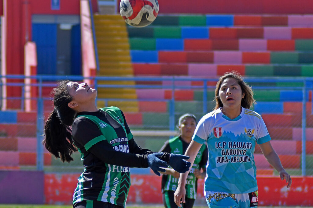 Racing y Hatun Colca jugaron esta tarde en el arranque de la Liguilla Final.