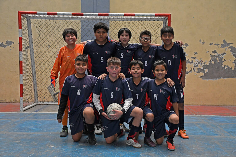 Equipo de Padre Damián en la tercera fecha del futsal masculino.