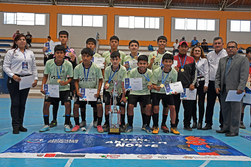 Talent School se consagró campeón regional en la categoría B del futsal masculino.