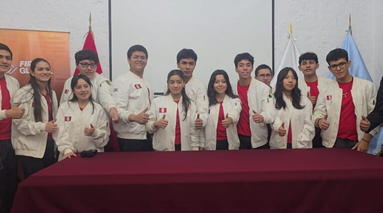 ¡Orgullo arequipeño! Jóvenes estudiantes representarán al Perú en el Mundial de Robótica en Grecia