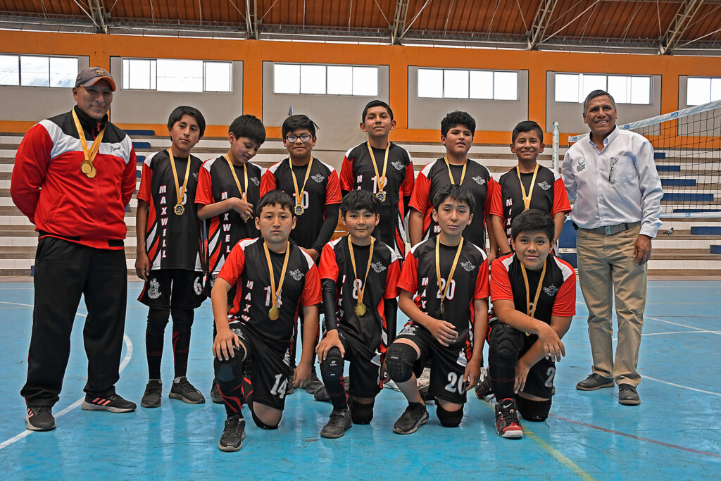 JC Maxwell se consagró campeón del vóleibol masculino, en la categoría A, de la Etapa Interdistrital de los Juegos Escolares de la UGEL Norte.