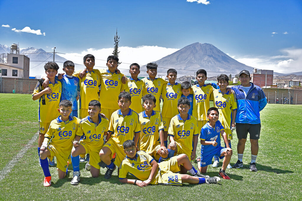 El Torneo Elite en la región Arequipa llegó a su fin, conoce aquí a los campeones de las 3 categorías en competencia.