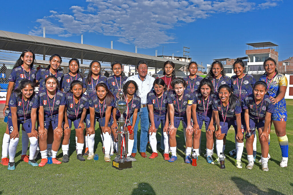 Stella Maris está a 4 partidos de la Liga Femenina. 