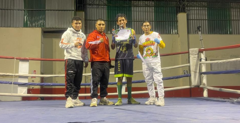 El Estadio Melgar recibió una gran velada de boxeo y homenaje a Liborio Tavera con 15 grandes combates y muchas emociones.