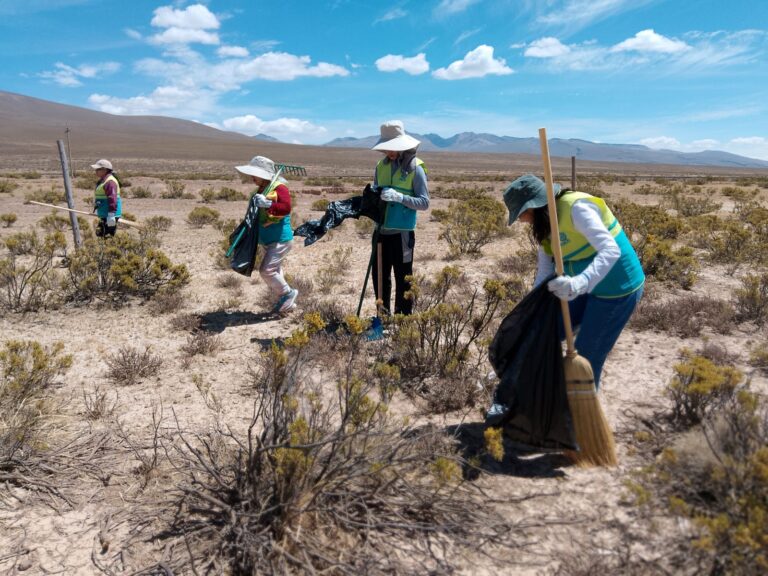 Recolectan 7.5 toneladas de basura en jornada de limpieza en Tambo Cañahuas