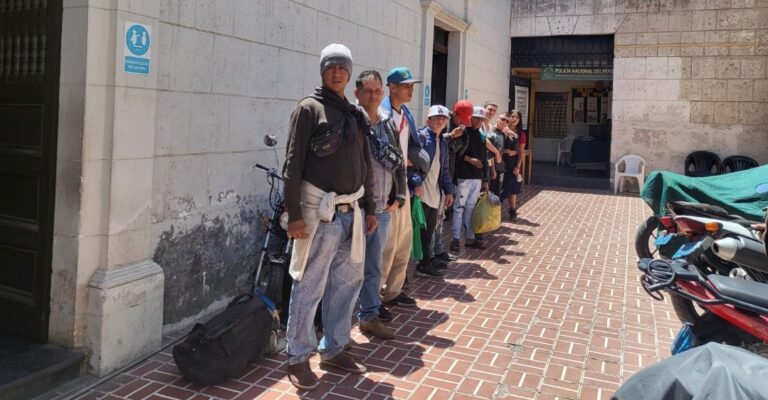 Expulsan a ocho ciudadanos extranjeros por situación migratoria irregular