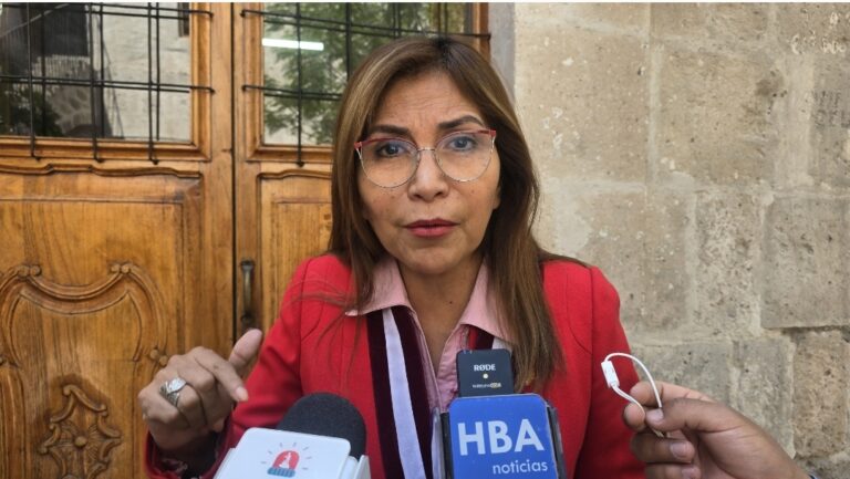 Consejera Marleny Arminta a favor de cambio de gerente regional de Educación