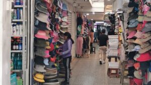 COMERCIANTES AVELINO CÁCERES. FOTO DE GERARDO RAMOS