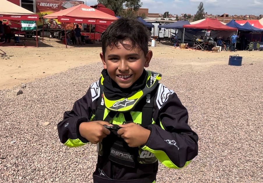 Foto: Amigos de los Fierros - Emilio De Córdova, piloto arequipeño de 9 años.