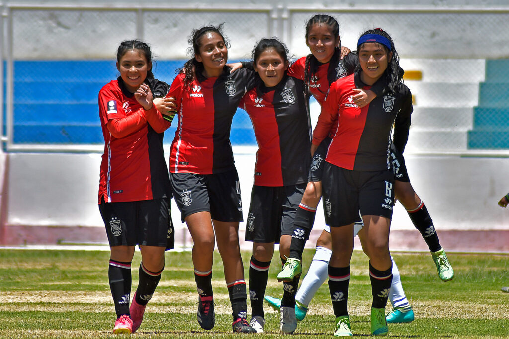 FBC Melgar en la sub 14 del Torneo Juvenil Femenino. 