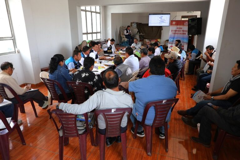 Reunión Comerciantes PNP. Foto de Gerardo Ramos