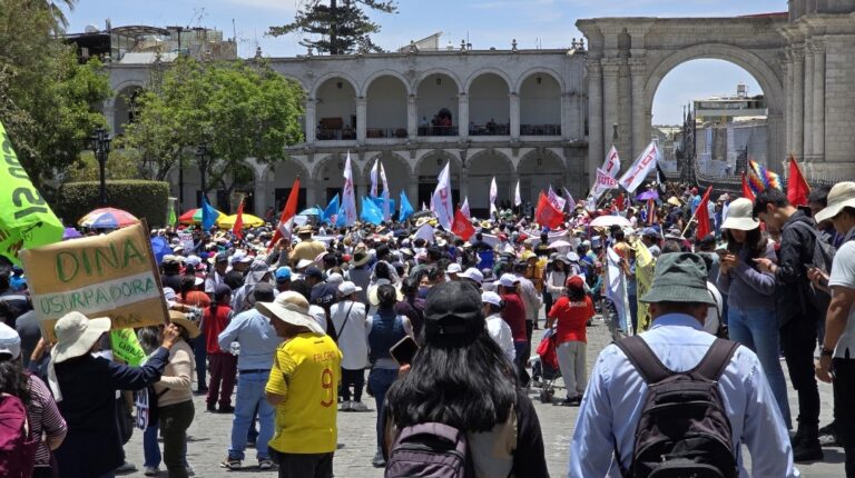 Gremios acataron paro contra inseguridad en Arequipa