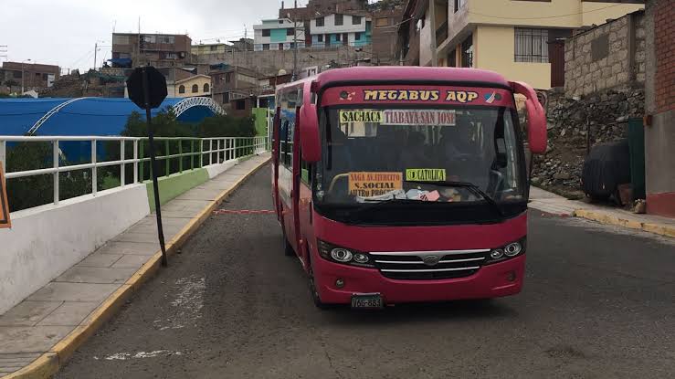 Sin avances: Gerencia de Transportes sigue sin resolver falta de transporte en Sachaca