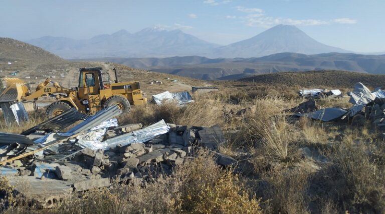 Mollebaya espera que Gobierno Regional desaloje a invasores de la zona de Jirahuaya