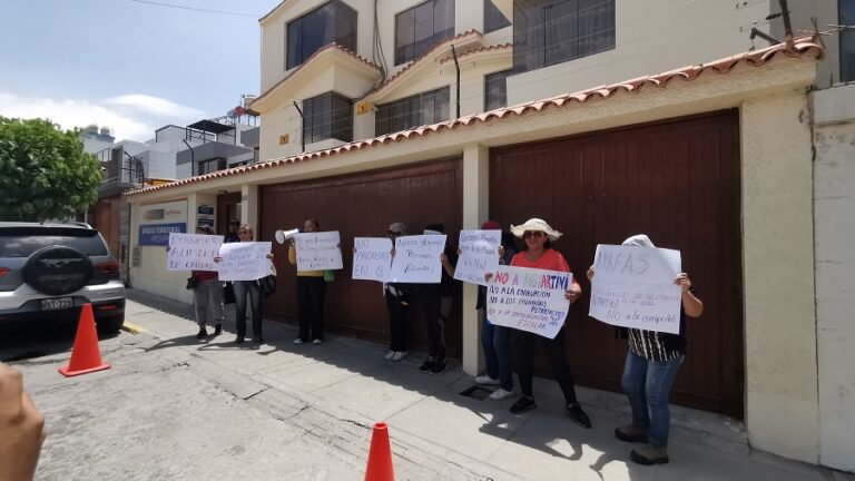 Protesta padres de familia Qal iwarma. Foto de Gerardo Ramos