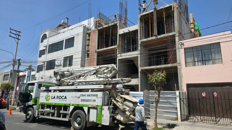 Mezcladora de concreto provocó corte de luz en el Cercado de la ciudad