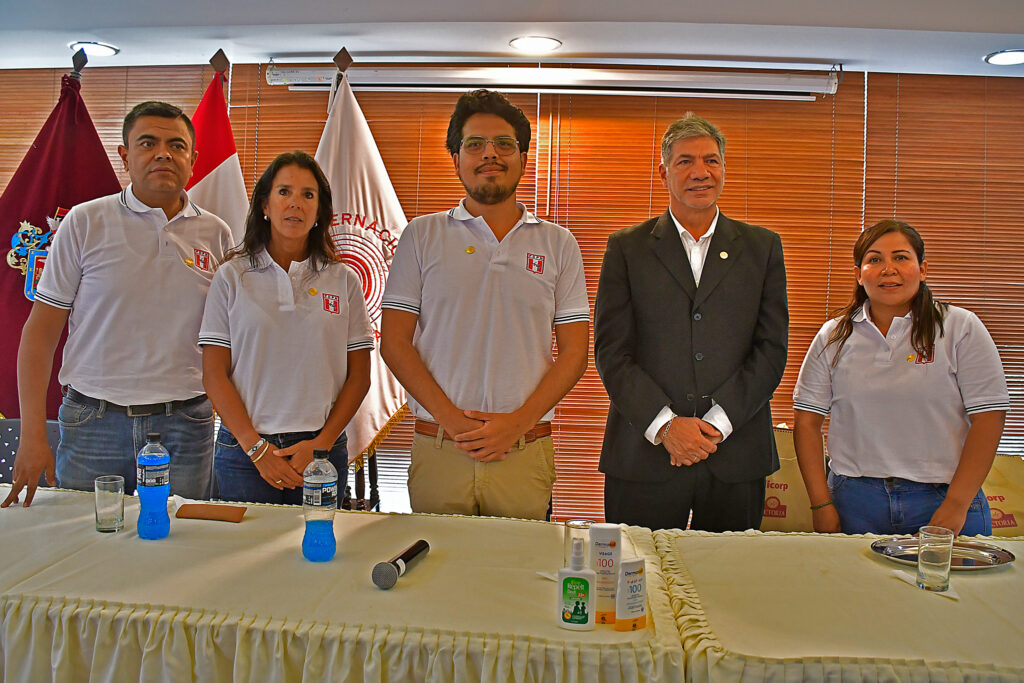 La Federación Deportiva Peruana de natación presentó su plan de trabajo para su gestión 2025-2028 en el Club Internacional. 