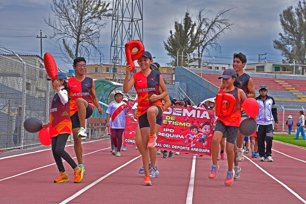 El Estadio Melgar recibió la inauguración de las academias gratuitas del IPD, con reconocimiento a las deportistas destacadas del 2024.