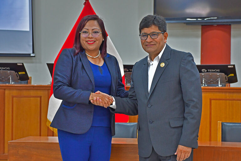 Glissolym Soledad Montaño Condori fue presentada como nueva Presidenta del Consejo Regional del Deporte del IPD Arequipa.