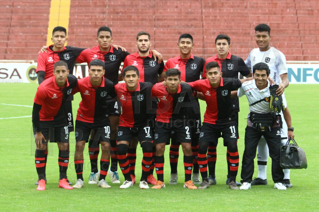 Jefferson Cáceres en 2020 con la reserva de FBC Melgar.