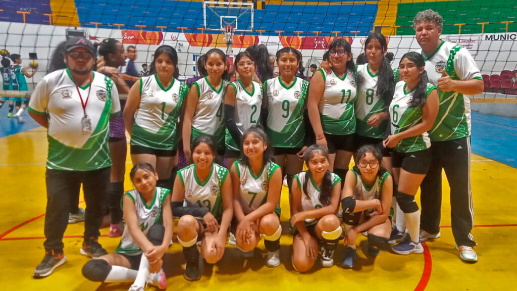 Equipo U-13 de Characato en la Liga Provincial de Arequipa. 