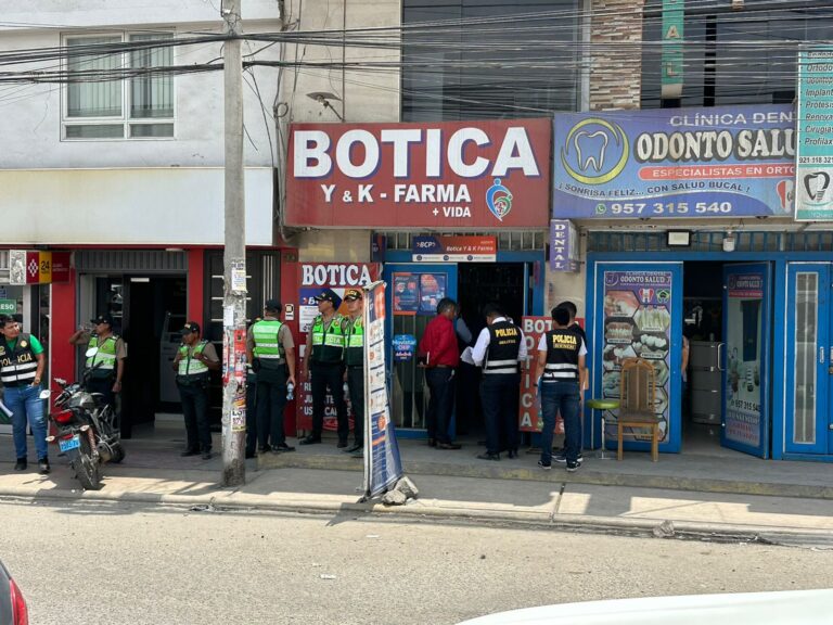 Presunto cliente asesina a joven farmacéutica