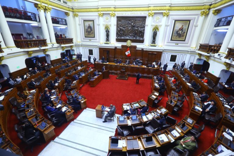 Congreso aprueba en primera votación aumento de penas por difamación y calumnia