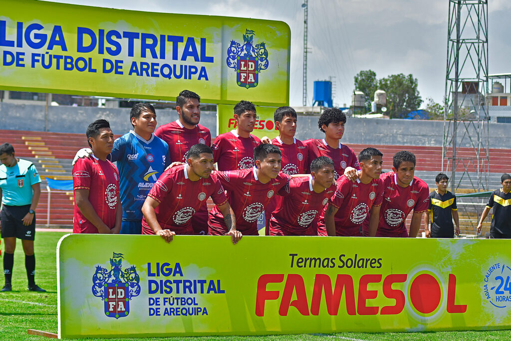 Equipo de Atlético Universidad en la Liga del Cercado. 