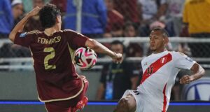 Con el árbitro Cristian Garay como protagonista, Perú cayó por la mínima diferencia ante Venezuela en Maturín.