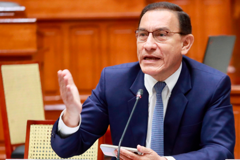 Comisión Permanente: Aprueban inhabilitación de 10 años a Martín Vizcarra por cierre del Congreso