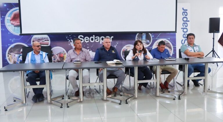 Más de 25 mil familias de Sachaca, Tiabaya y Congata accederán a agua y desagüe tras convocatoria oficial de Sedapar