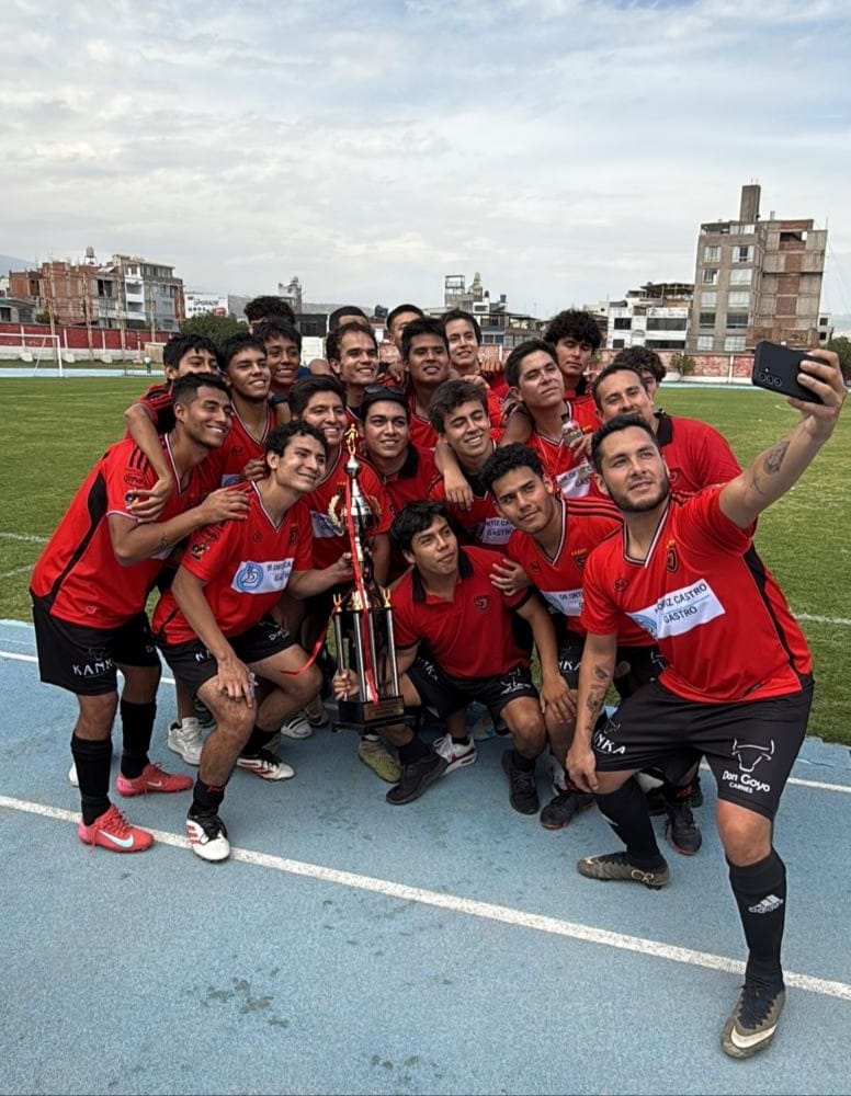 Celebraciones de Deportivo San José en el Estadio Umacollo.