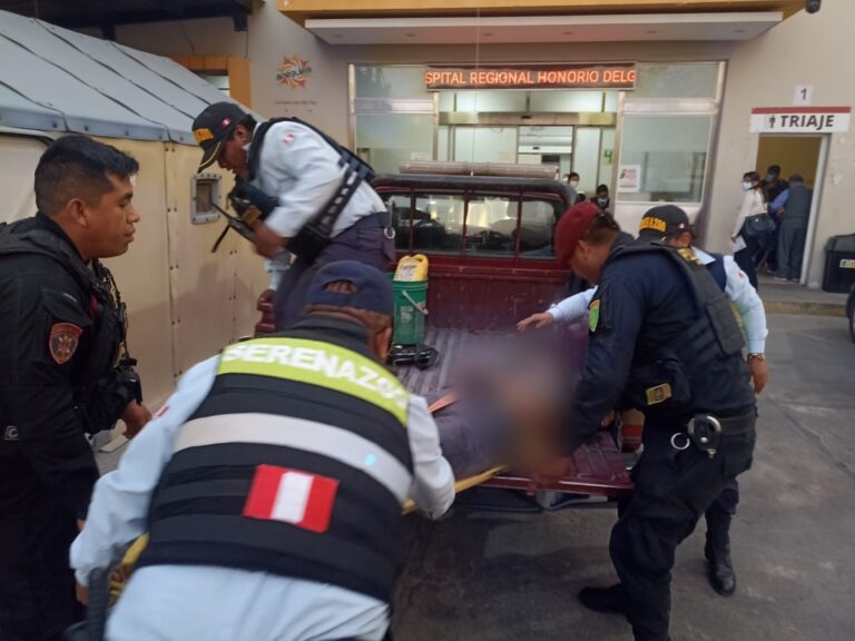 Intento de feminicidio: Sujeto atacó con un cuchillo a su expareja en Paucarpata