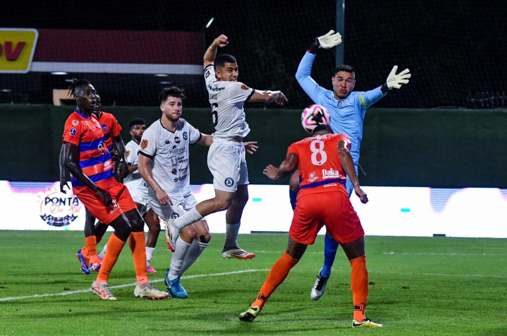 Academia Puerto Cabello perdió una vez en sus últimos 4 partidos.
