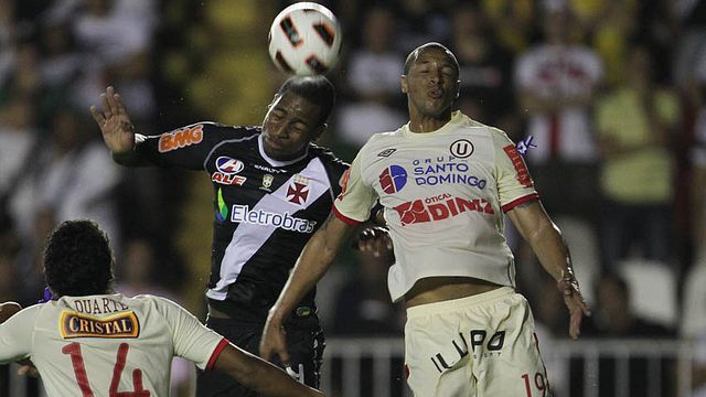 Vasco da Gama remontó a Universitario de Deportes para alcanzar las semifinales de la Copa Sudamericana del 2012.