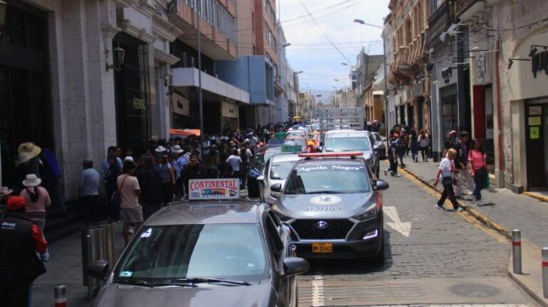 VIDEO: Municipio de Arequipa propone aplicar el plaqueo para autos particulares en el Centro Histórico