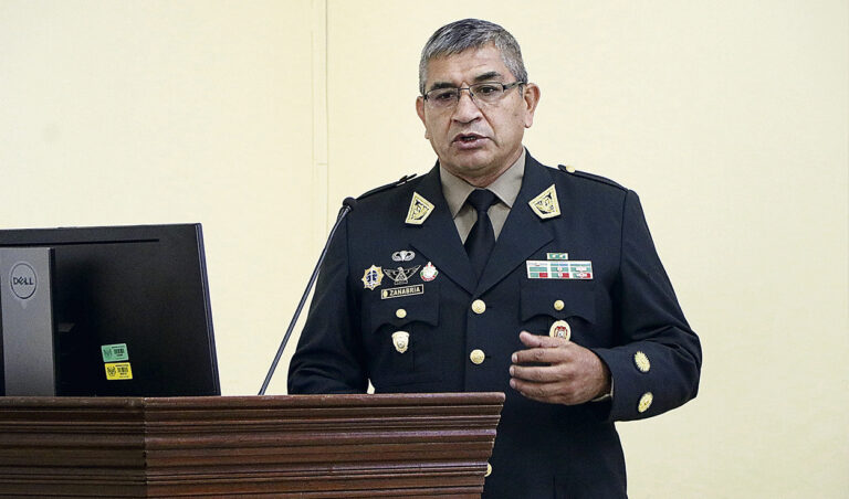 Mientras crece la inseguridad, jefe de la PNP Víctor Zanabria se encuentra fuera del país